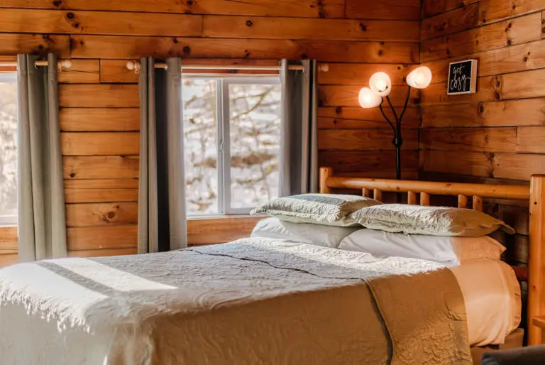 Comfort Tthree Cabin 2026 0B081