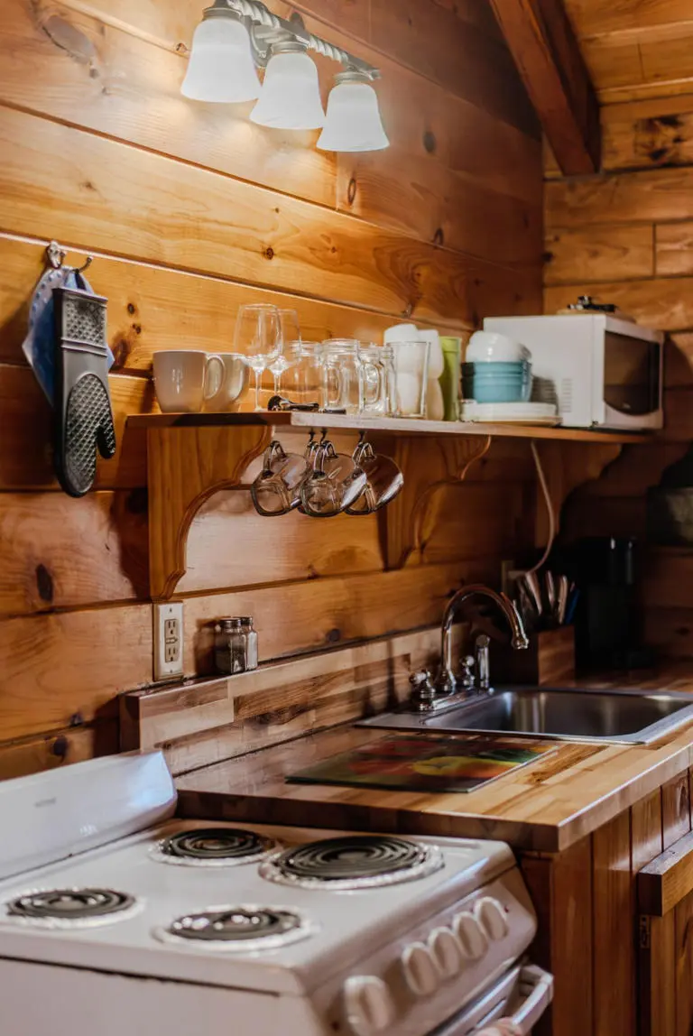 Comfort Tthree Cabin 2026 8D6E4